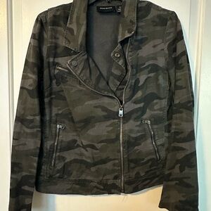 DKNY Women's Green Camouflage Utility Jacket